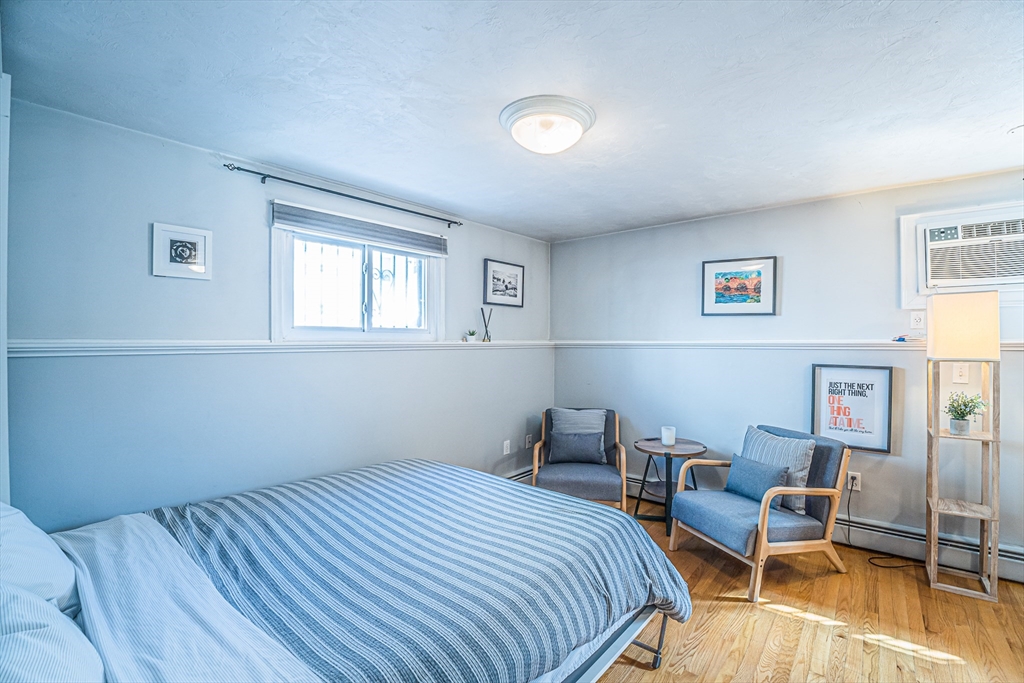 7 Mortimer Pl # 2