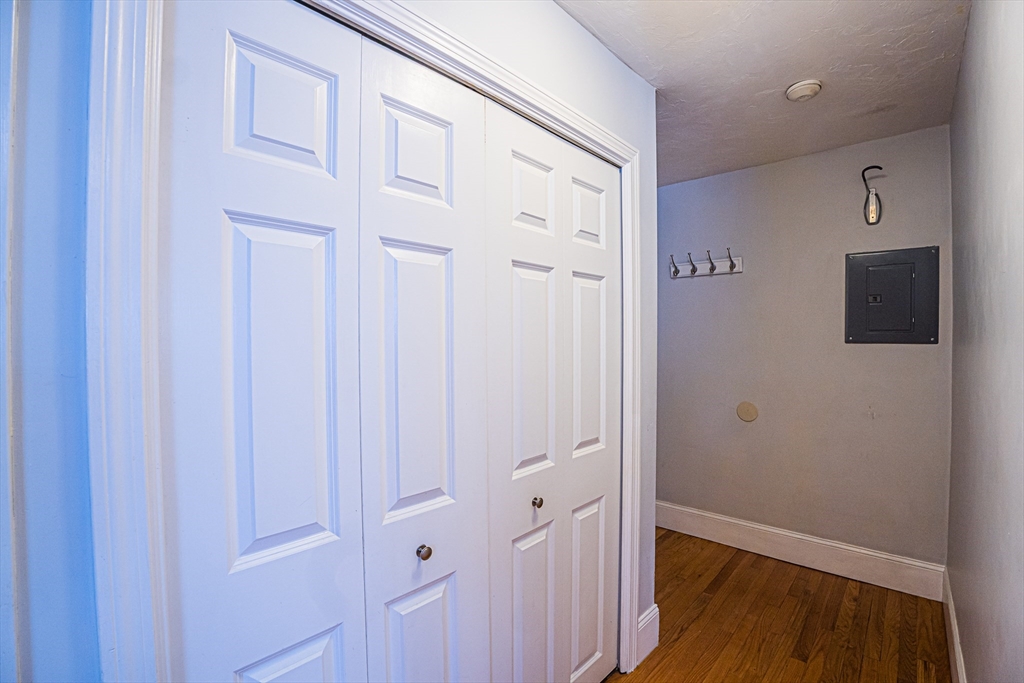 7 Mortimer Pl # 2