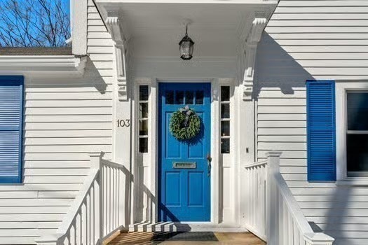 103 Oak St