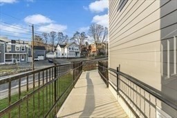 272 Lincoln St # 102