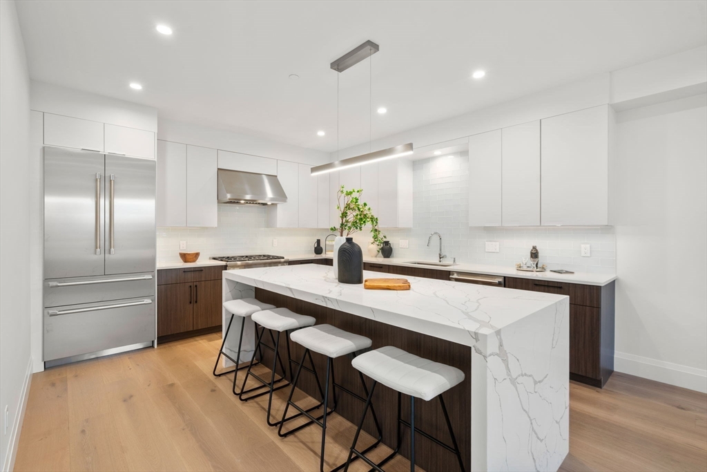 956 Walnut Street # 3