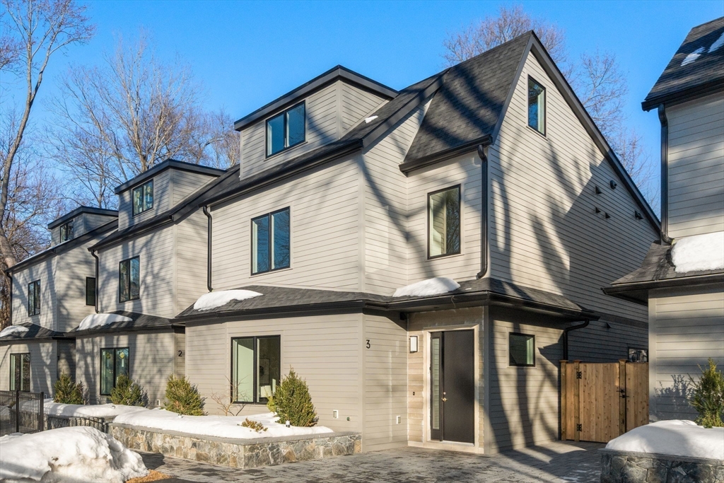 956 Walnut Street # 3