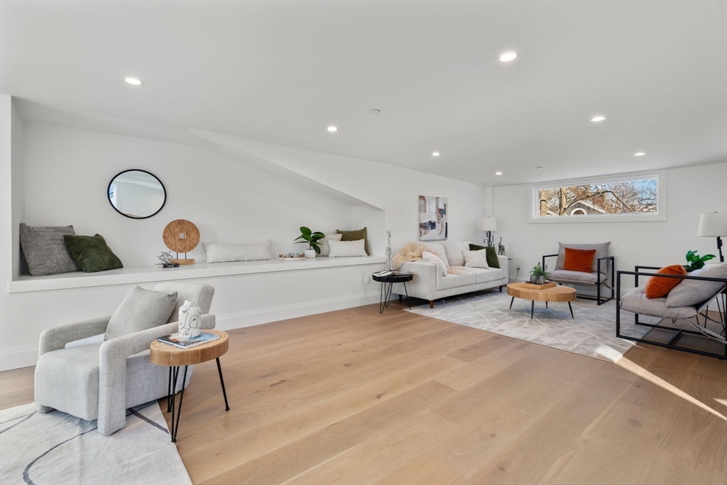 956 Walnut Street # 3