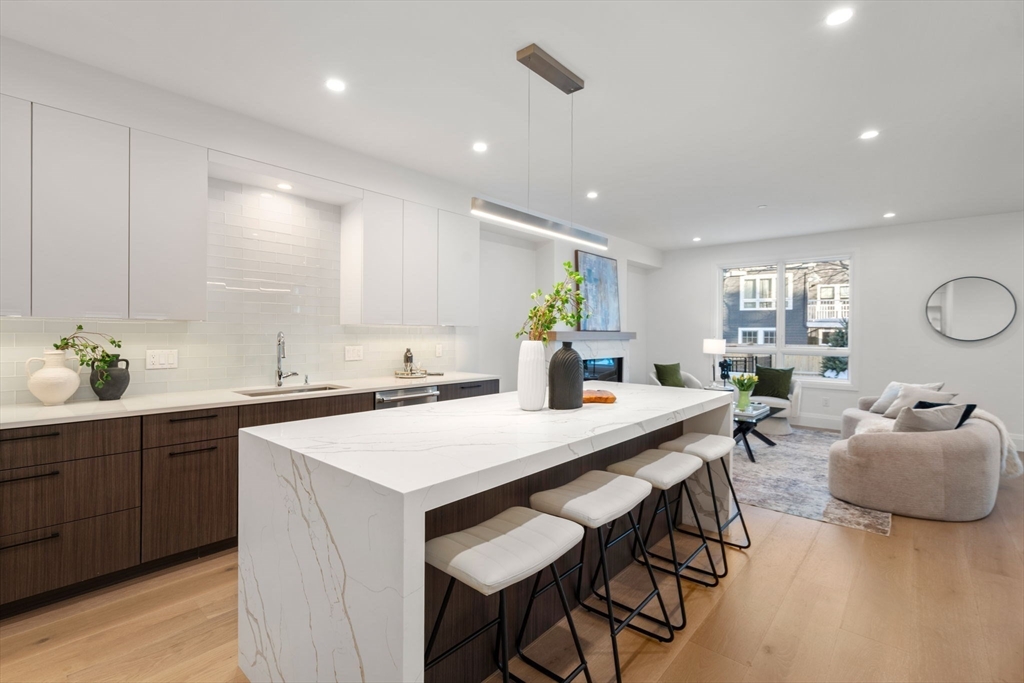 956 Walnut Street # 3