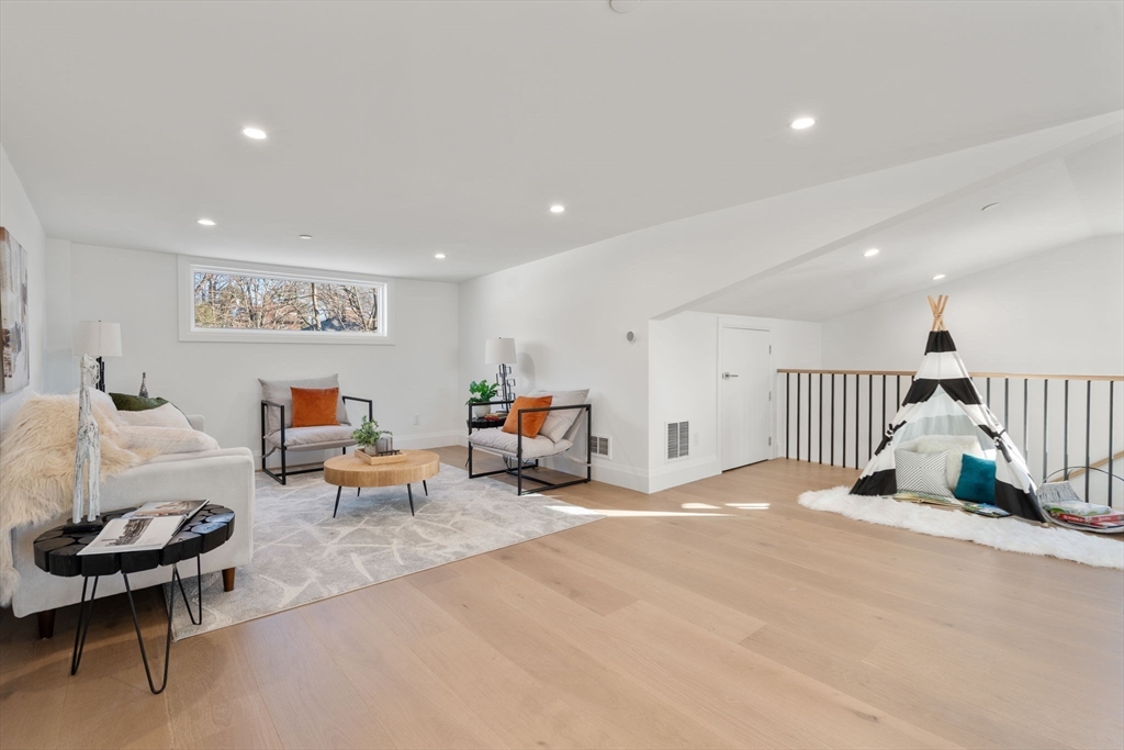 956 Walnut Street # 3