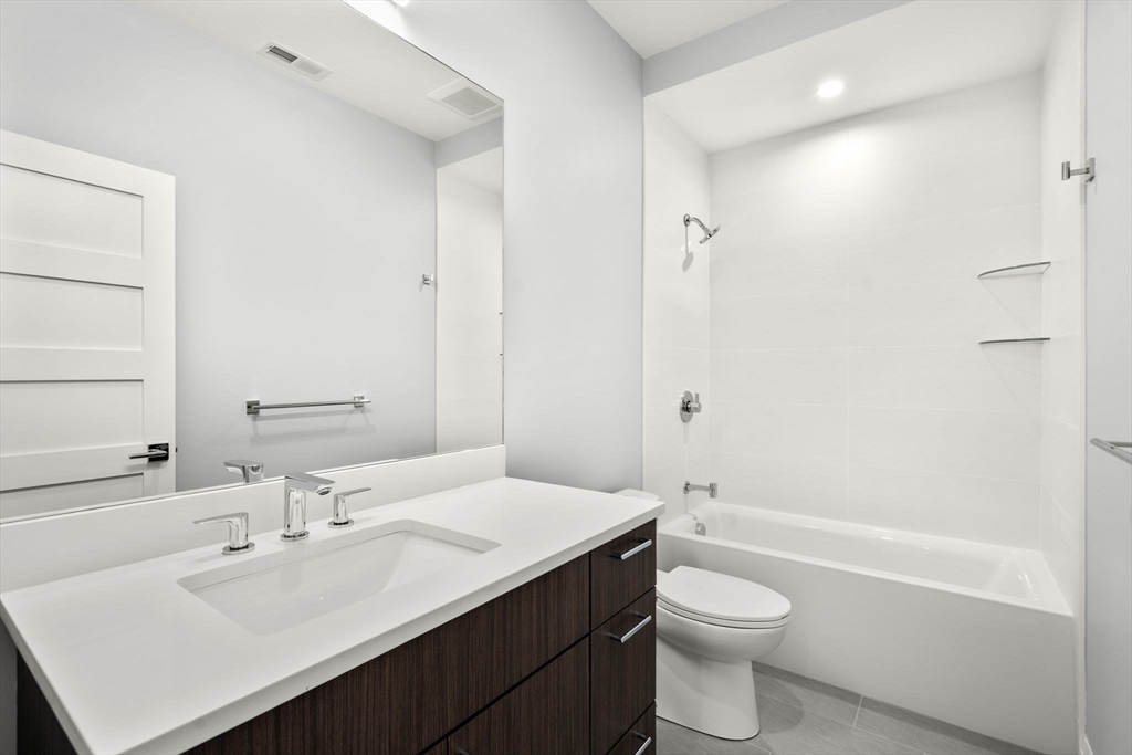 956 Walnut Street # 3