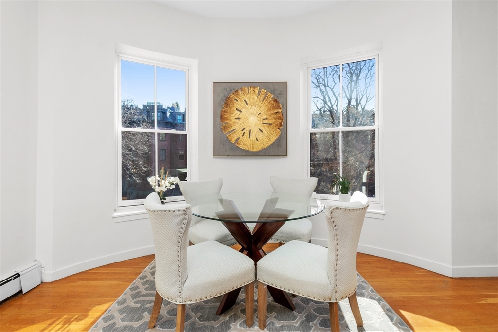 28 Worcester Sq # 3