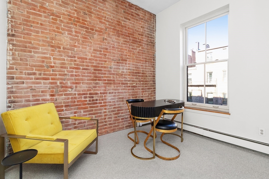 28 Worcester Sq # 3