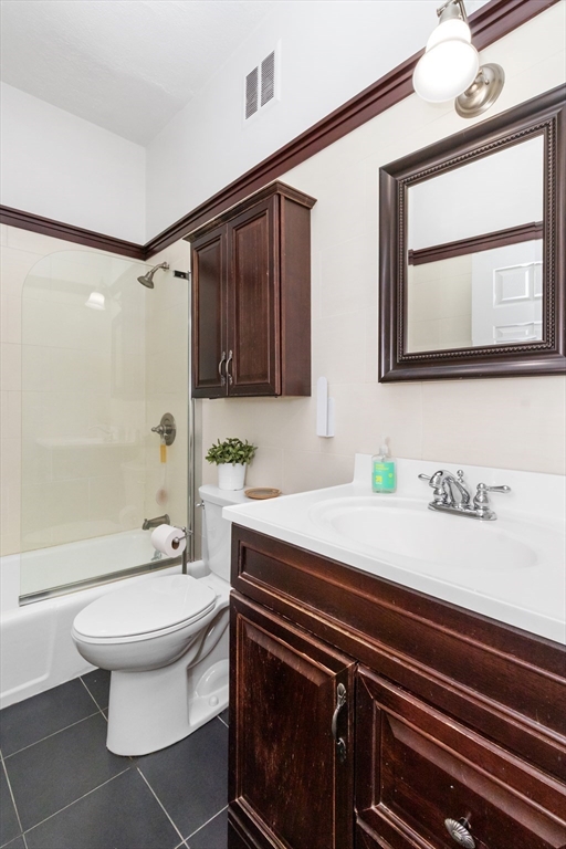 28 Worcester Sq # 3