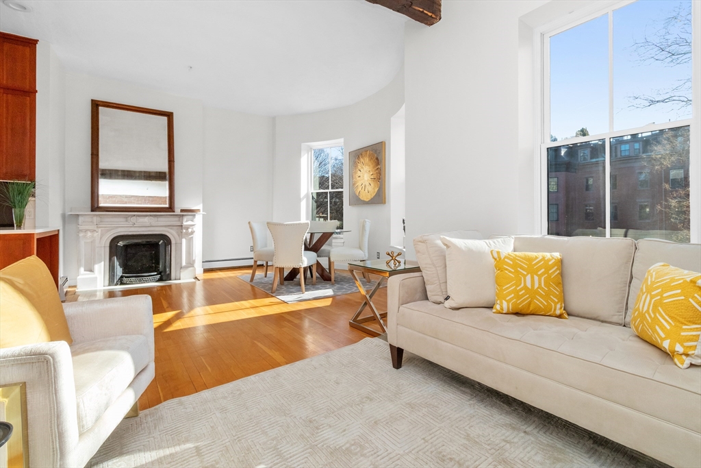 28 Worcester Sq # 3