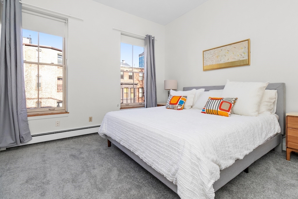 28 Worcester Sq # 3