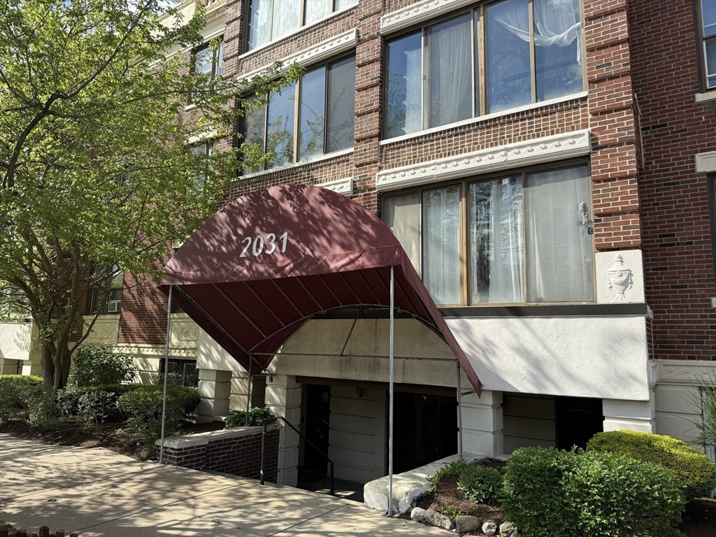 2031 Commonwealth # 10