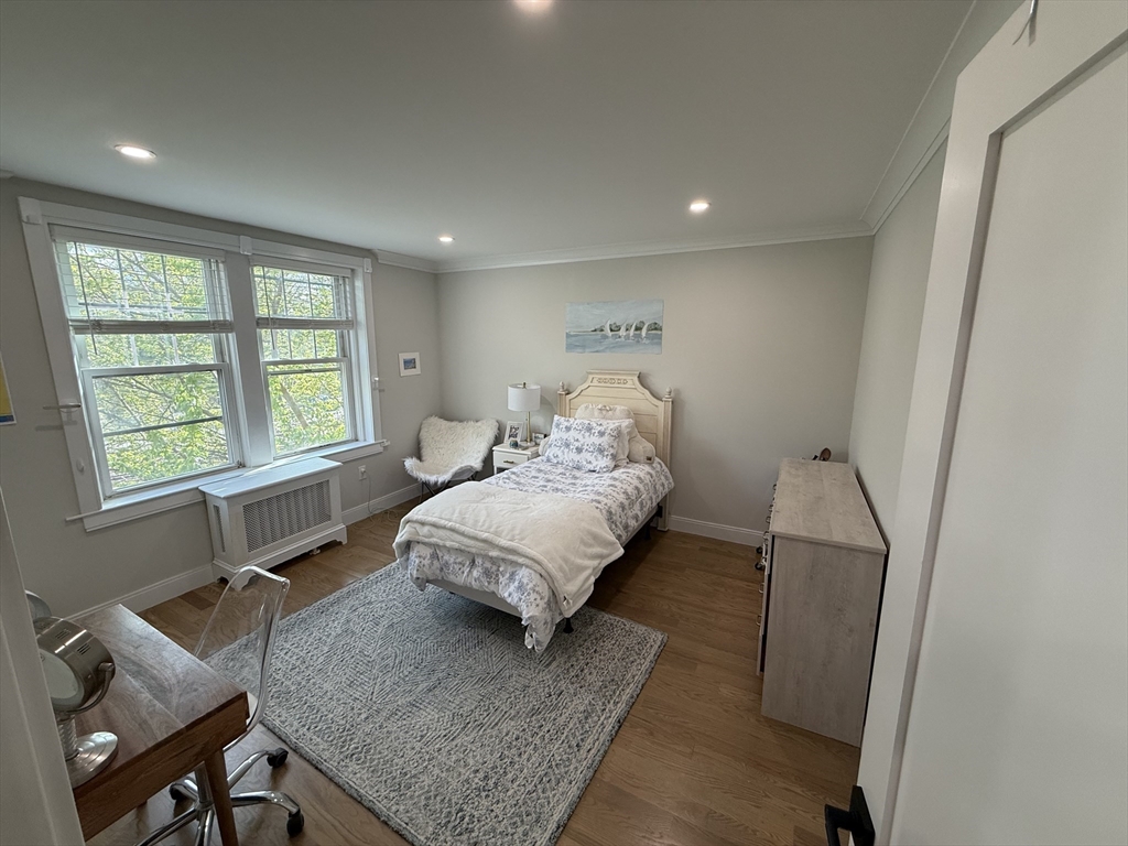 2031 Commonwealth # 10