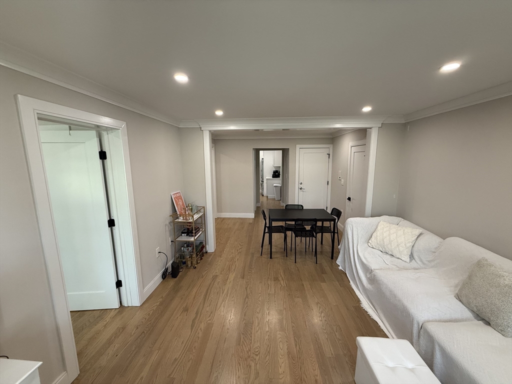 2031 Commonwealth # 10