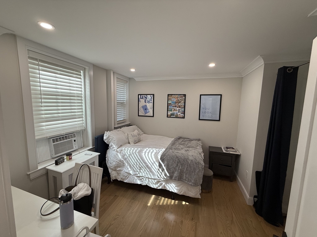 2031 Commonwealth # 10