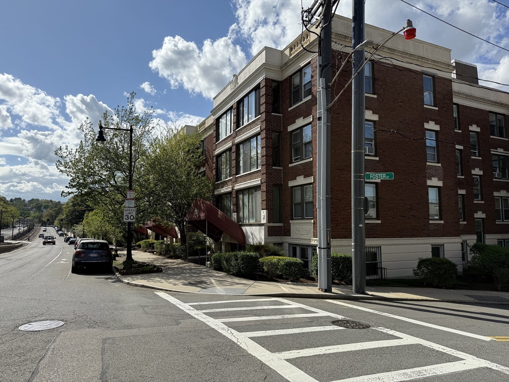 2031 Commonwealth # 10