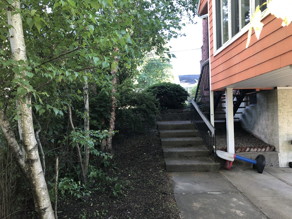 479 Crafts Street