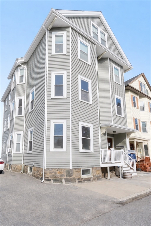 55 Reservoir Rd # 2