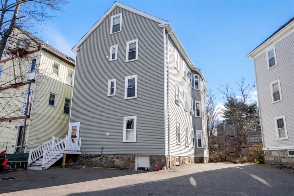 55 Reservoir Rd # 2