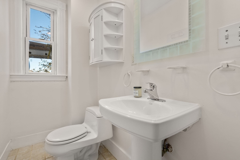55 Reservoir Rd # 2