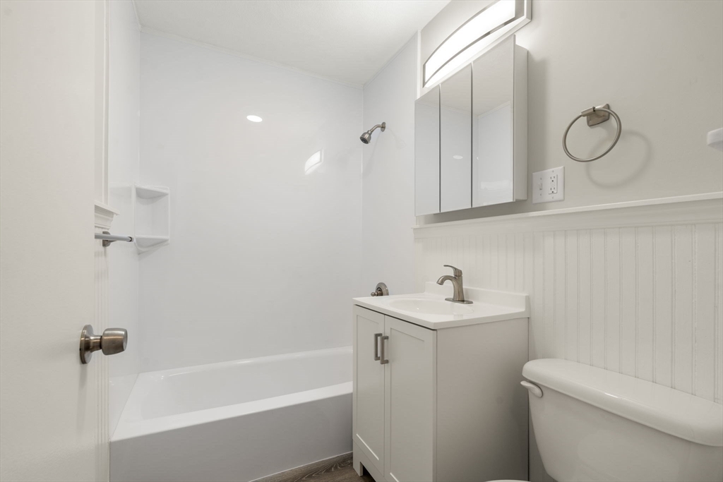 35 Glencoe Street # 43