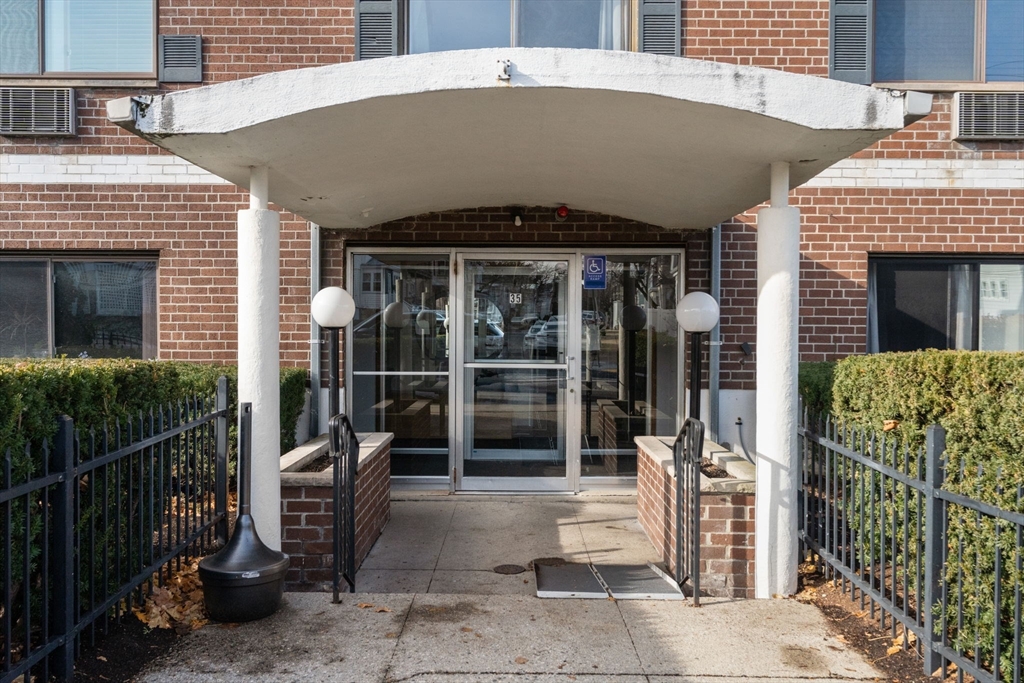 35 Glencoe Street # 43