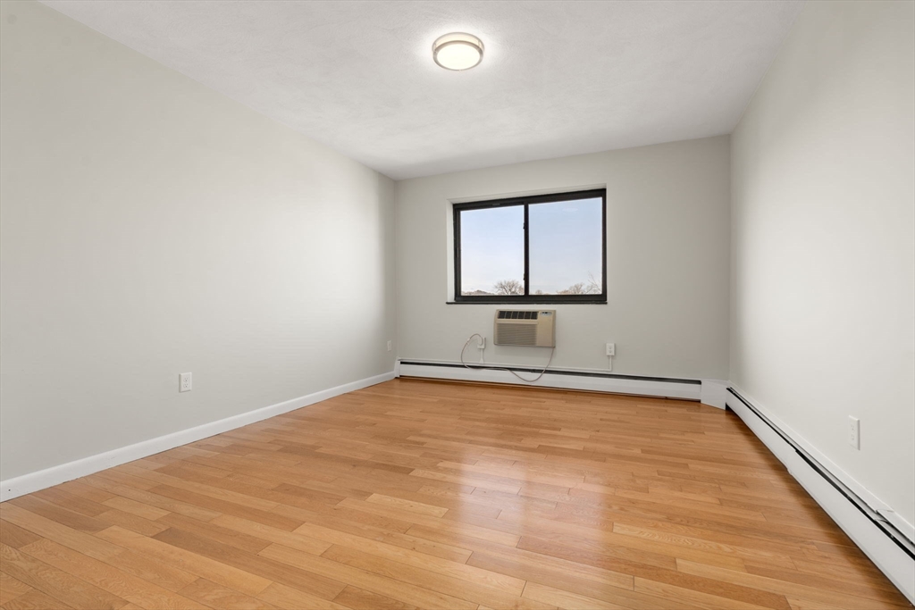 35 Glencoe Street # 43