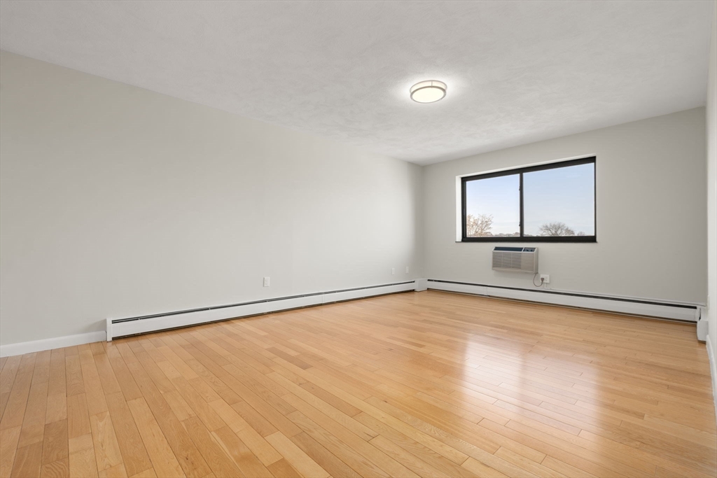 35 Glencoe Street # 43