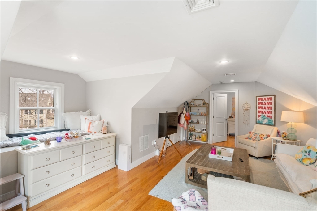 73-79 Auburn St # 75