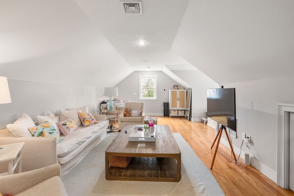 73-79 Auburn St # 75
