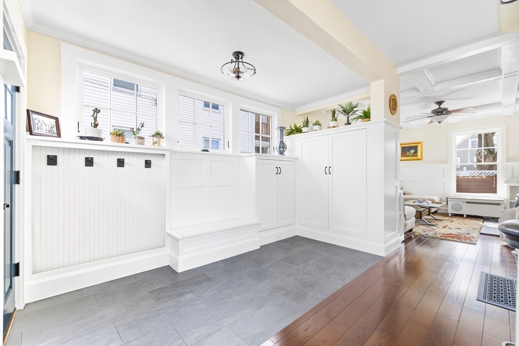 52 Gardner St
