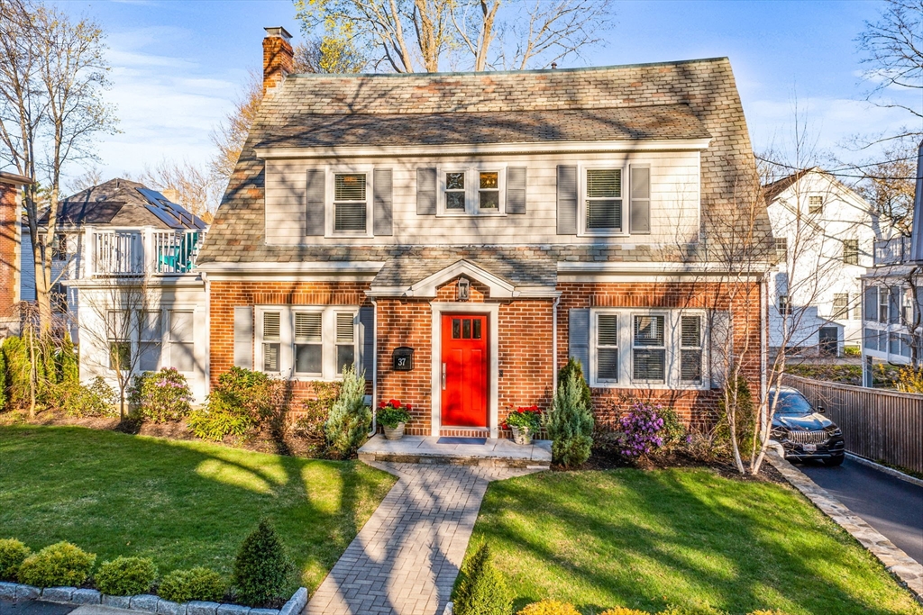 37 Commonwealth Park # 37