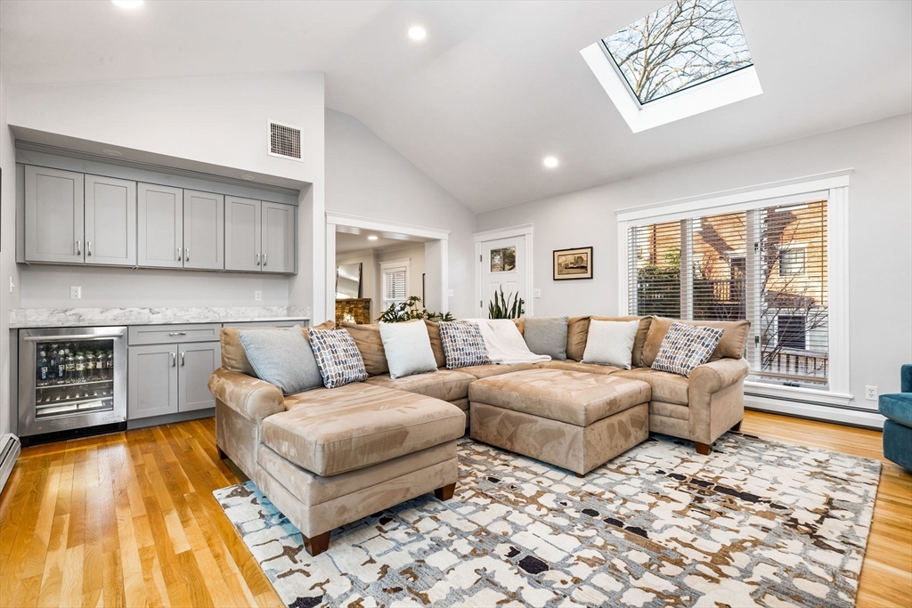 37 Commonwealth Park # 37