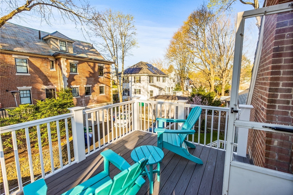 37 Commonwealth Park # 37