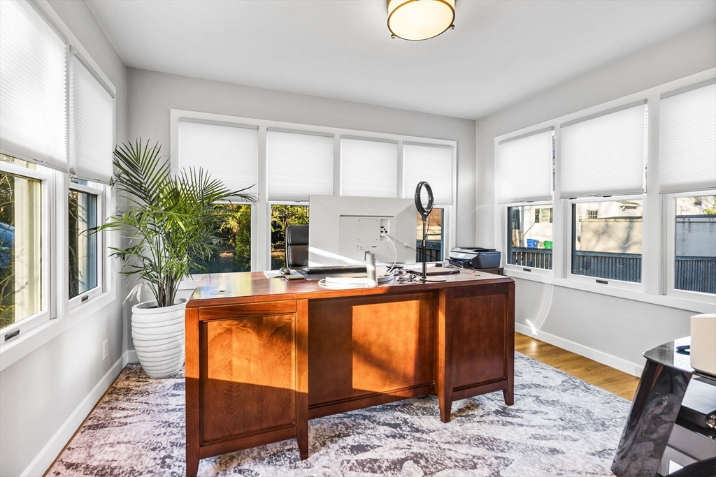 37 Commonwealth Park # 37