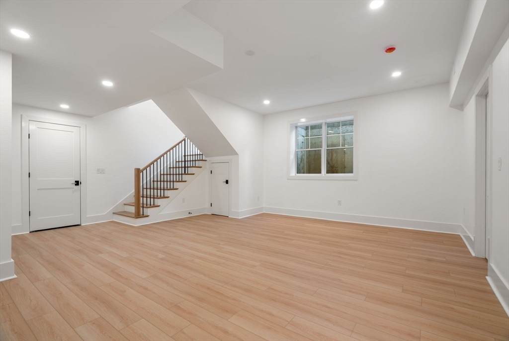 5 Morseland Ave