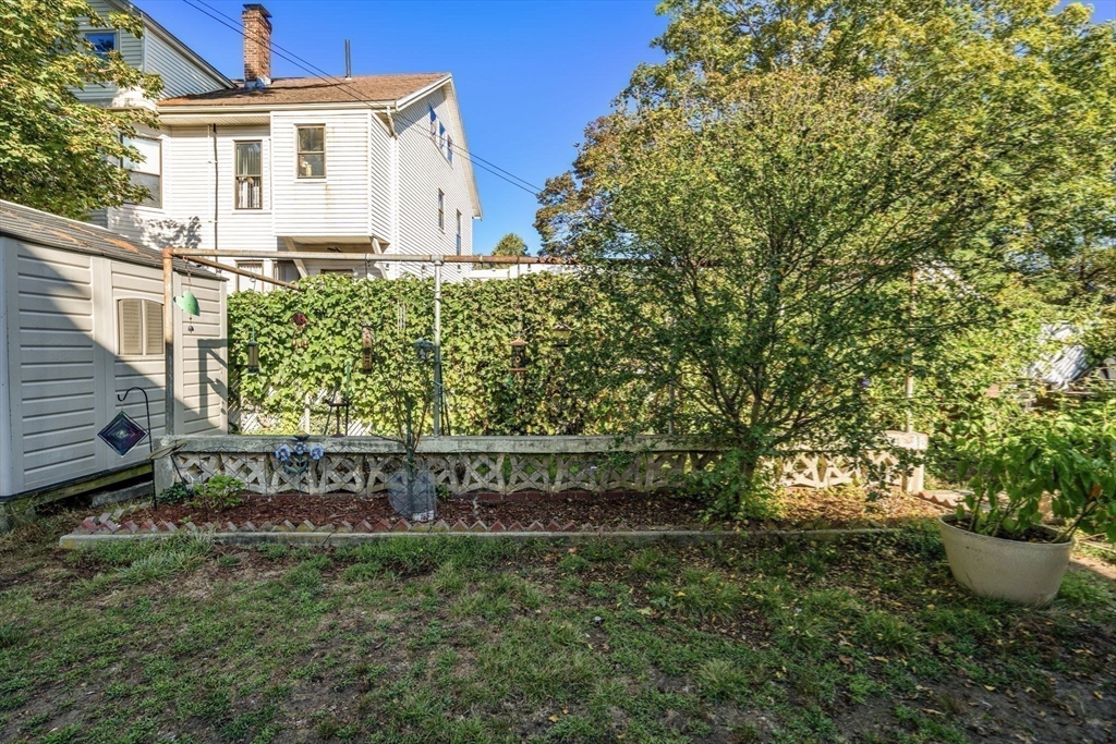 1623 Centre Street