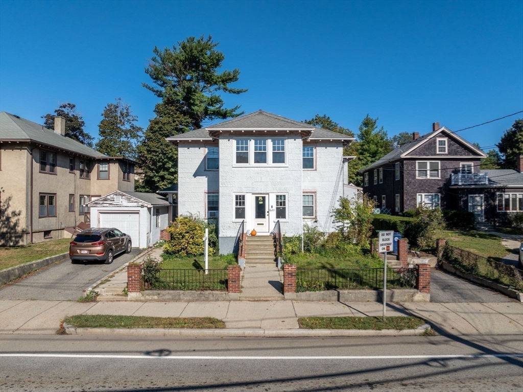 1623 Centre Street
