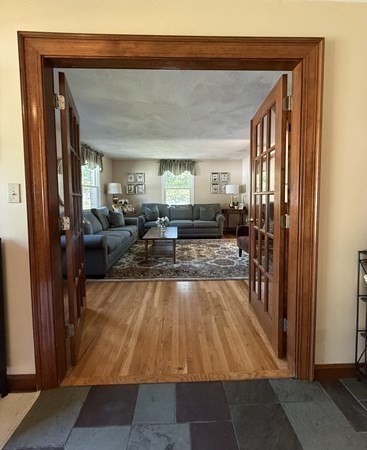 51 Wildwood Ln