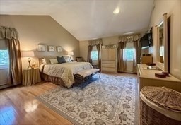 51 Wildwood Ln