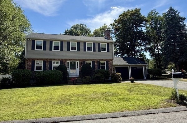 51 Wildwood Ln