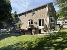51 Wildwood Ln