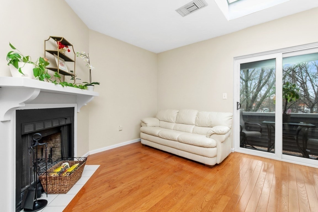 1210 Vfw Pkwy # 12