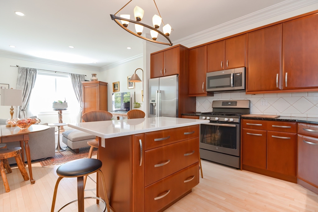 3 Forest St # 3