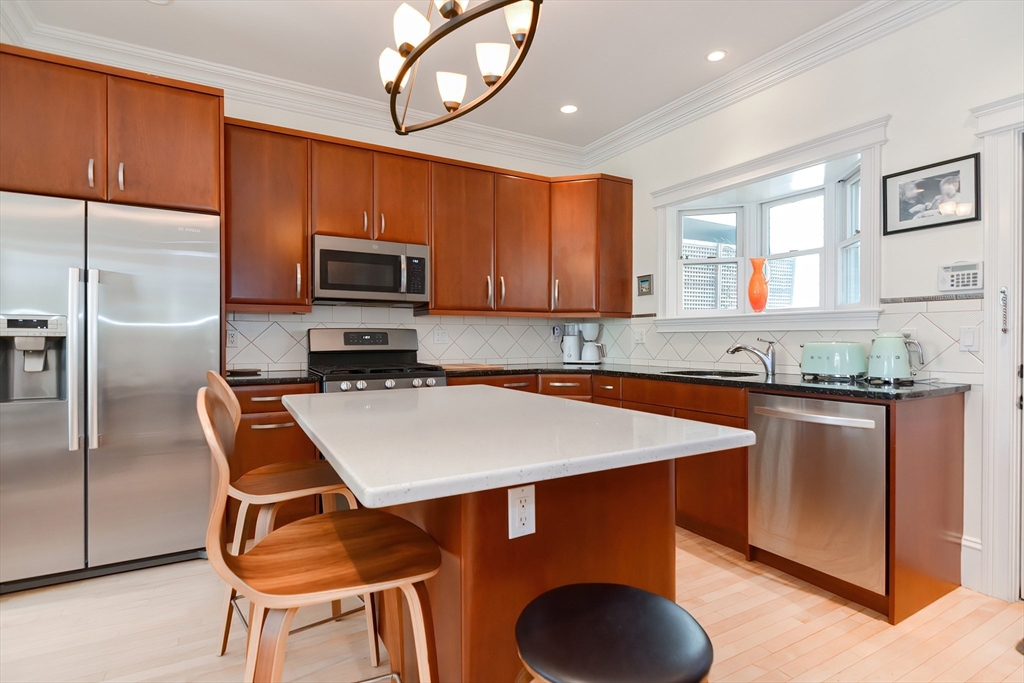 3 Forest St # 3