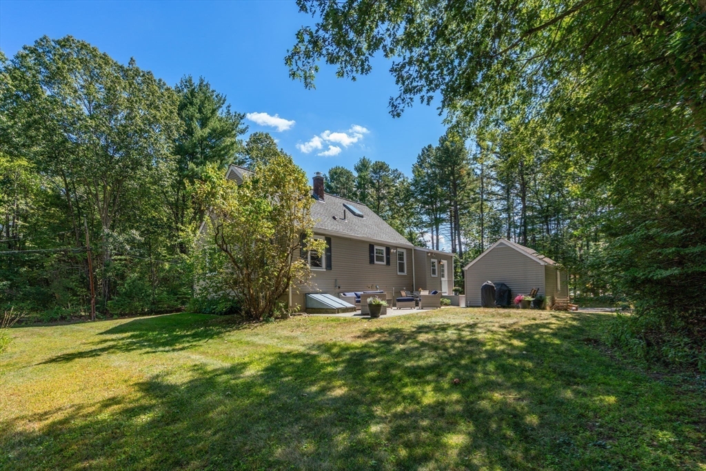 31 Robbins Rd