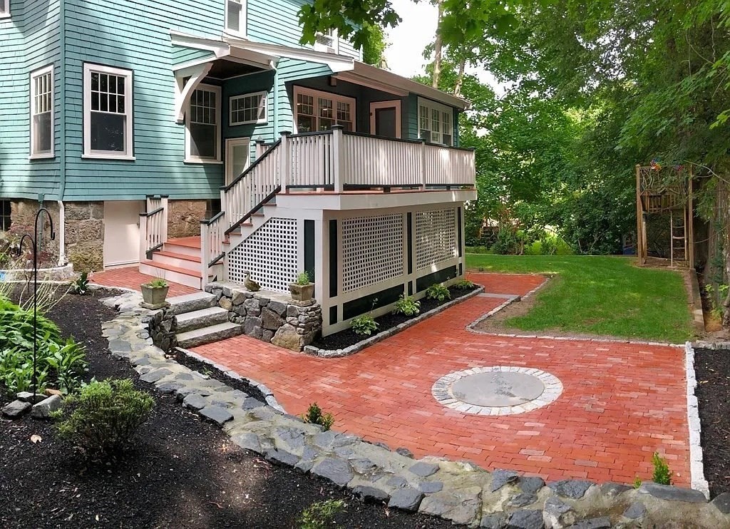70 Sumner St