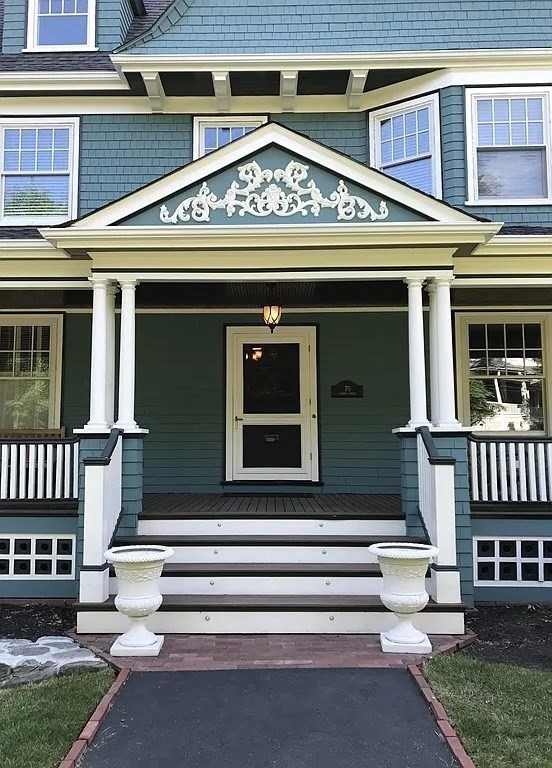 70 Sumner St