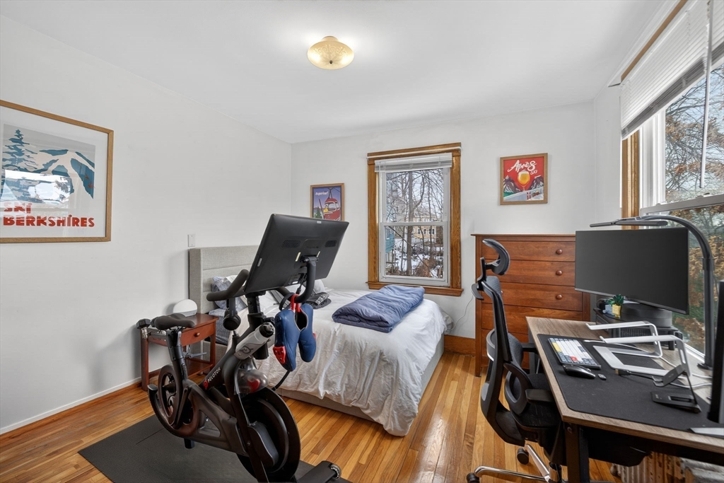 27 S Crescent Circuit