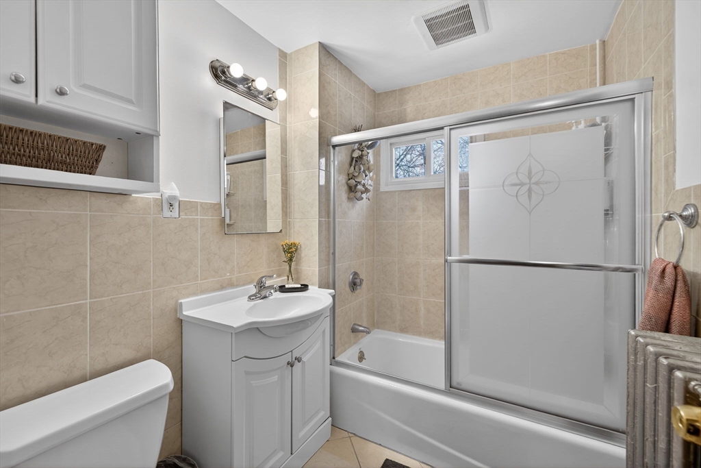 27 S Crescent Circuit